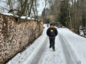 Mehr über den Artikel erfahren Winterlicher Wandertag nach Thaua